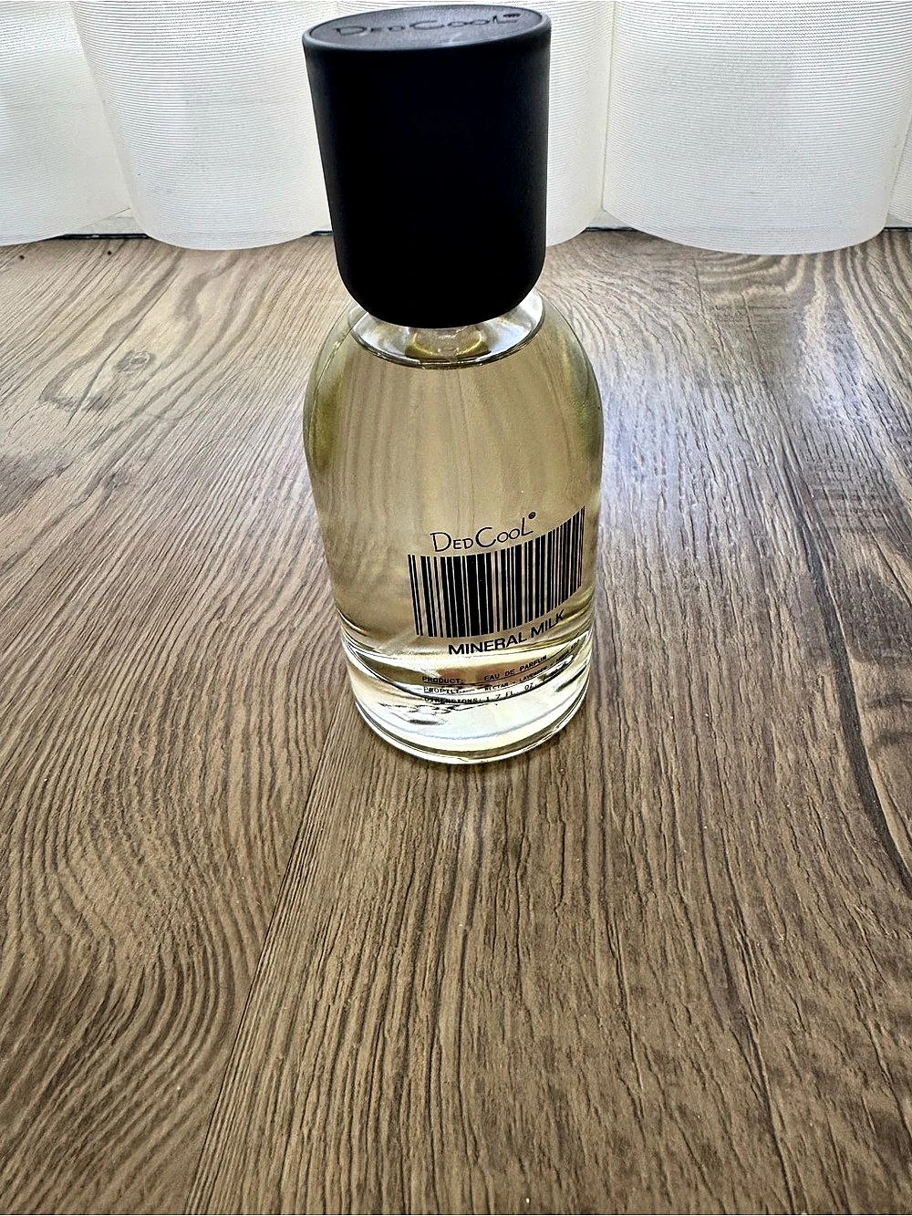 DedCool Mineral Milk Fragrance NWT